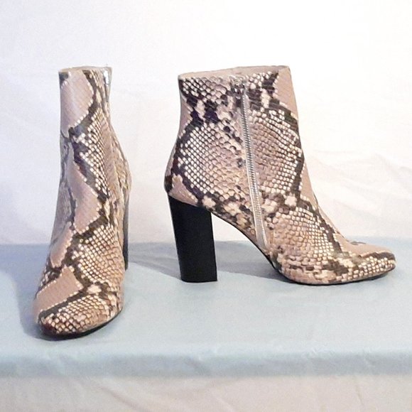 Steve Madden Shoes - Steve Madden Snake Skin Boot Heel Size 10 !NEW!